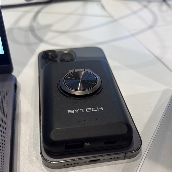 BYTECH Black Wireless Charger - Picture 1 of 1